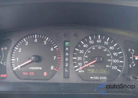 1998 Toyota Sienna Xle from USA, damaged, VIN 4T3ZF13C8WU049551